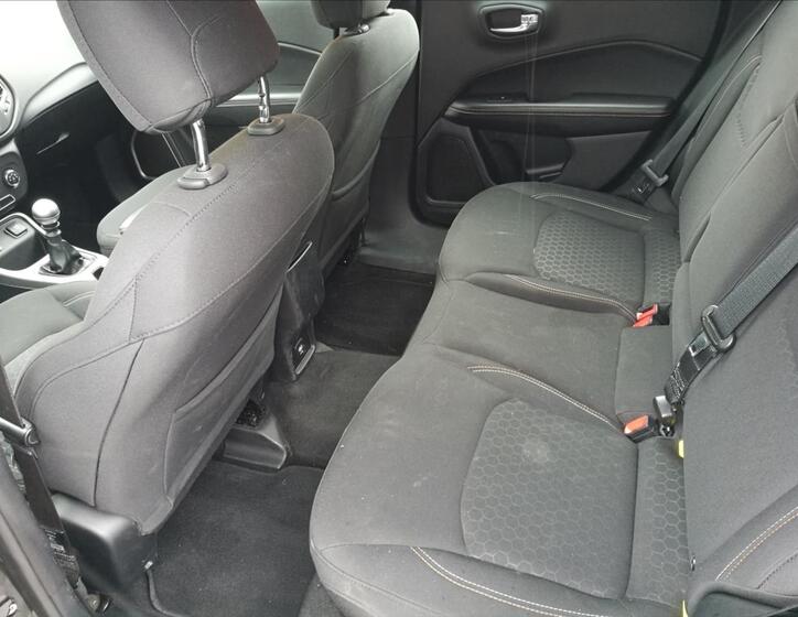 Jeep Compass 13