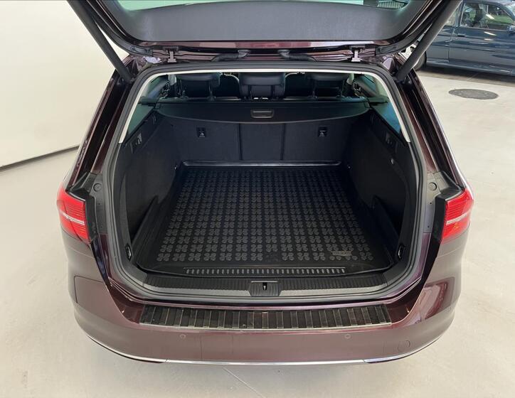 Volkswagen Passat 30