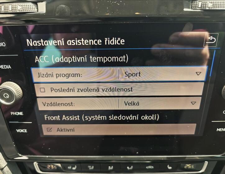 Volkswagen Golf 18