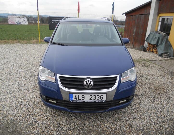 Volkswagen Touran 2