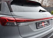 Audi Q4 10