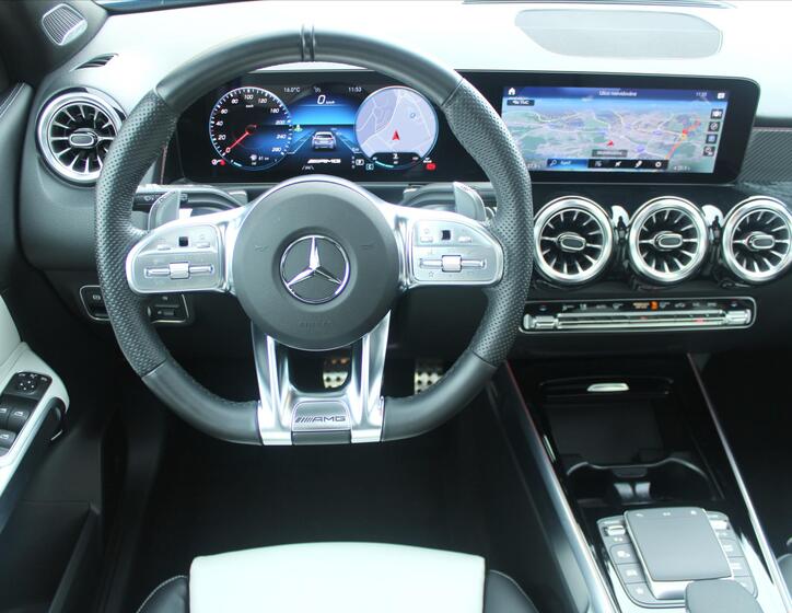 Mercedes-Benz GLB 14