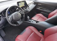 Toyota C-HR 8