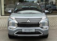 Mitsubishi Outlander 2