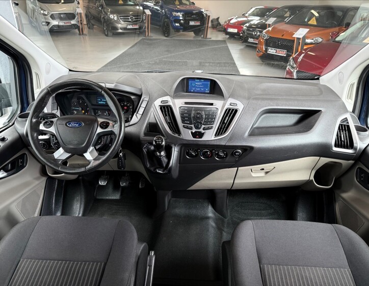 Ford Transit Custom 13