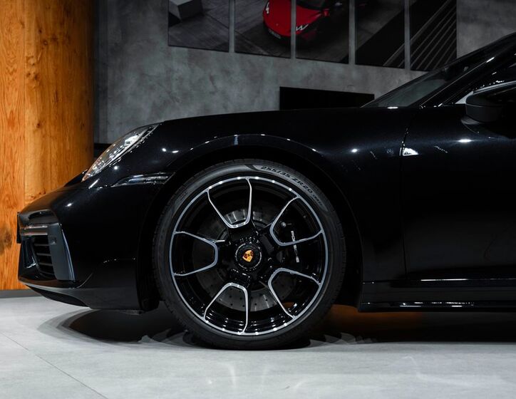 Porsche 911 2