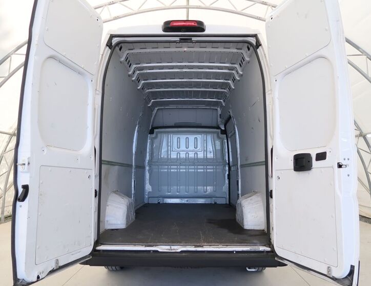Opel Movano 12
