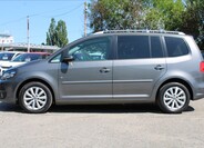 Volkswagen Touran 8