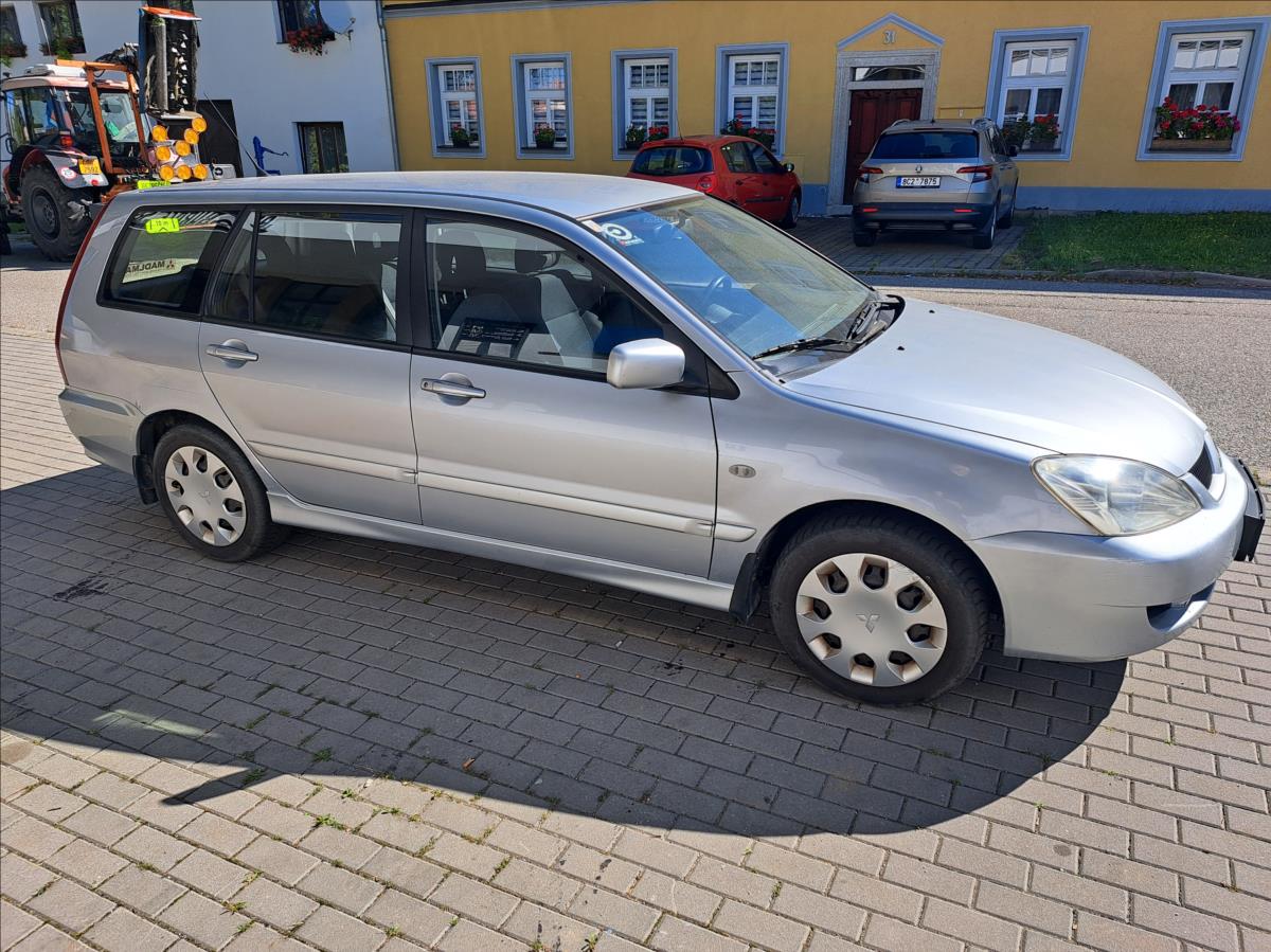 Mitsubishi Lancer
