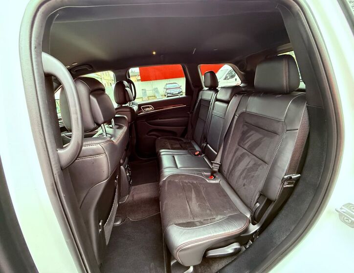 Jeep Grand Cherokee 15