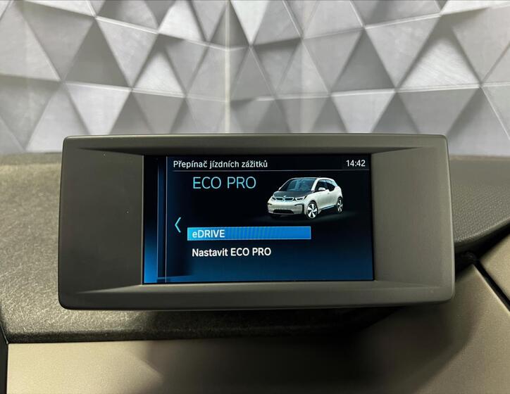 BMW i3 19