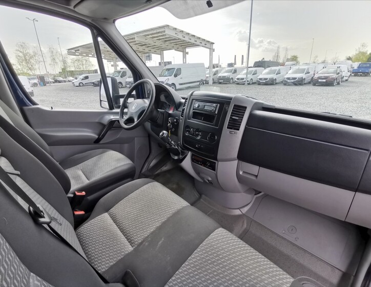 Volkswagen Crafter 8