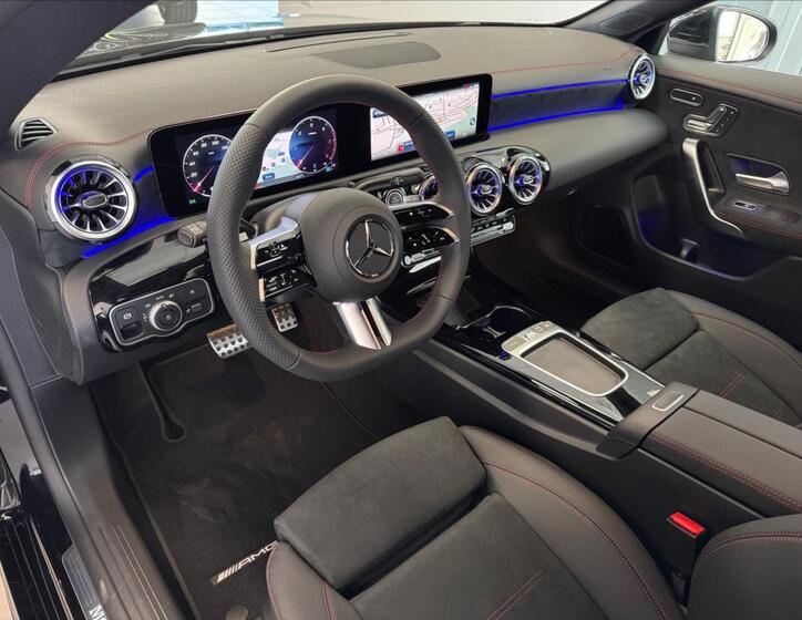 Mercedes-Benz CLA 3