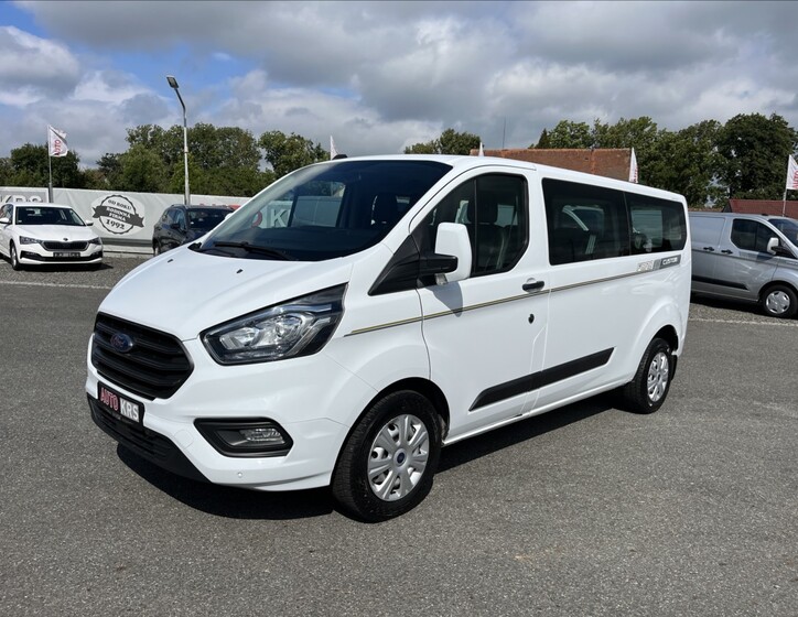Ford Transit Custom 10