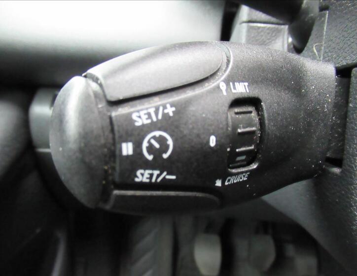 Peugeot 5008 16