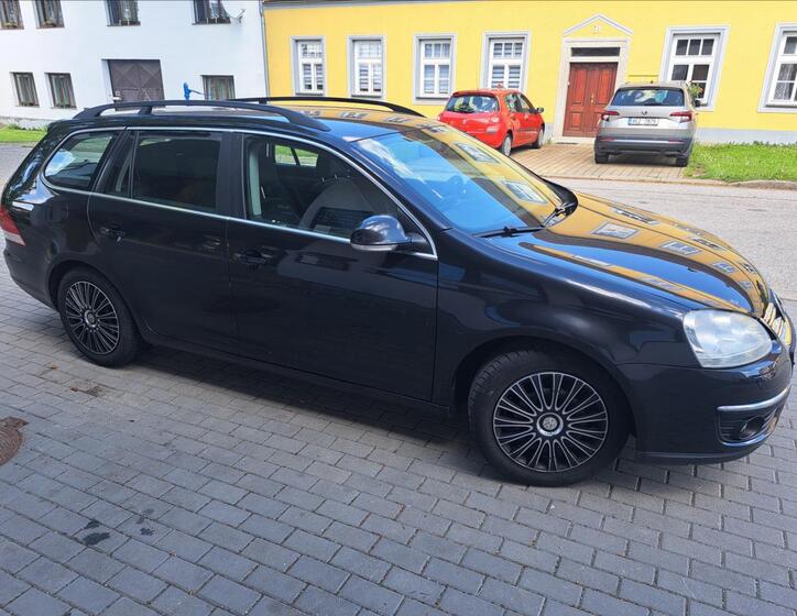 Volkswagen Golf 12