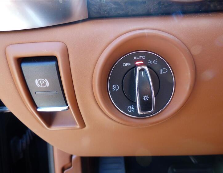 Porsche Cayenne 13