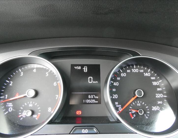 Volkswagen Golf 33