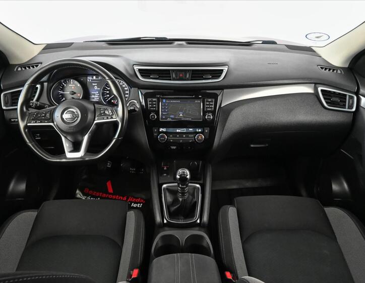 Nissan Qashqai 11