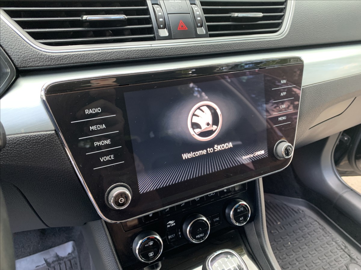 Škoda Superb