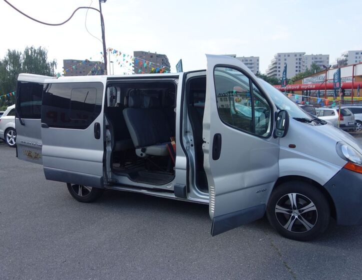Opel Vivaro 18