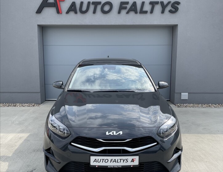 KIA Ceed 8
