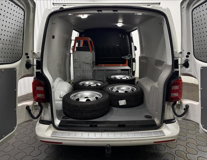 Volkswagen Transporter 33