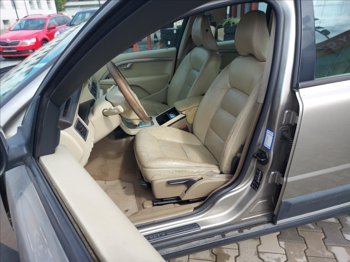 Volvo XC70