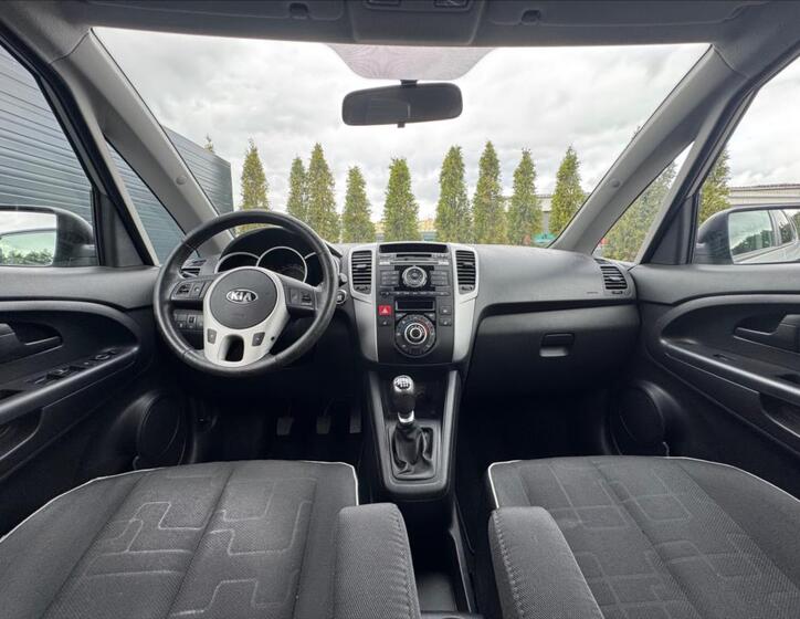 KIA Venga 14