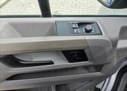 Volkswagen Crafter 9
