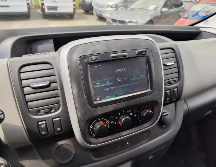 Renault Trafic 24