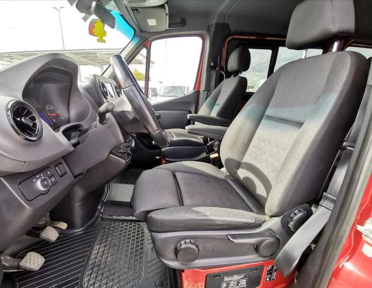 Mercedes-Benz Sprinter 5