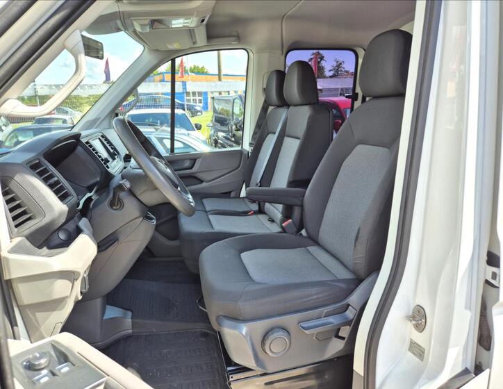 Volkswagen Crafter 12