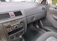 Škoda Fabia 15