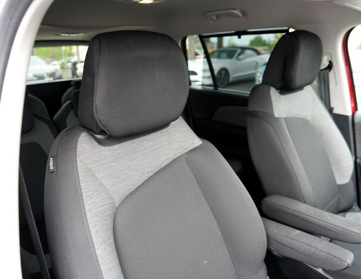 Citroën Grand C4 Picasso 27
