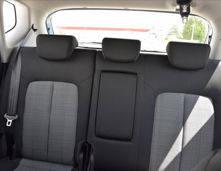 KIA Venga 23