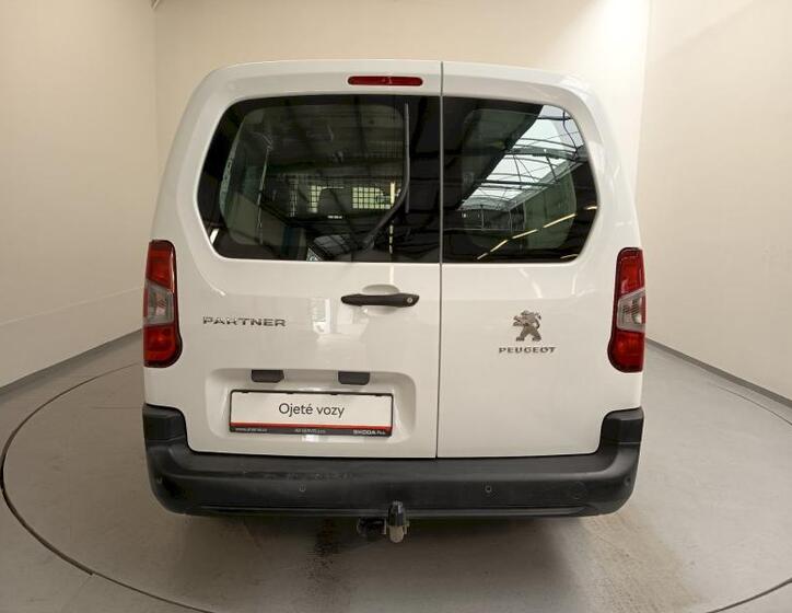 Peugeot Partner 8
