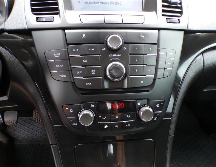 Opel Insignia 10