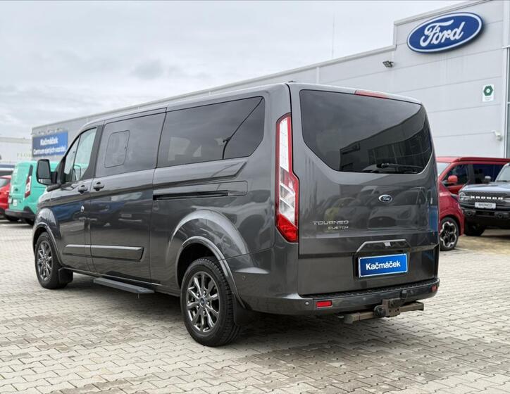 Ford Tourneo Custom 3