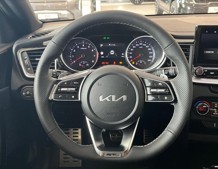 KIA ProCeed 12