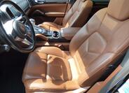 Porsche Cayenne 45