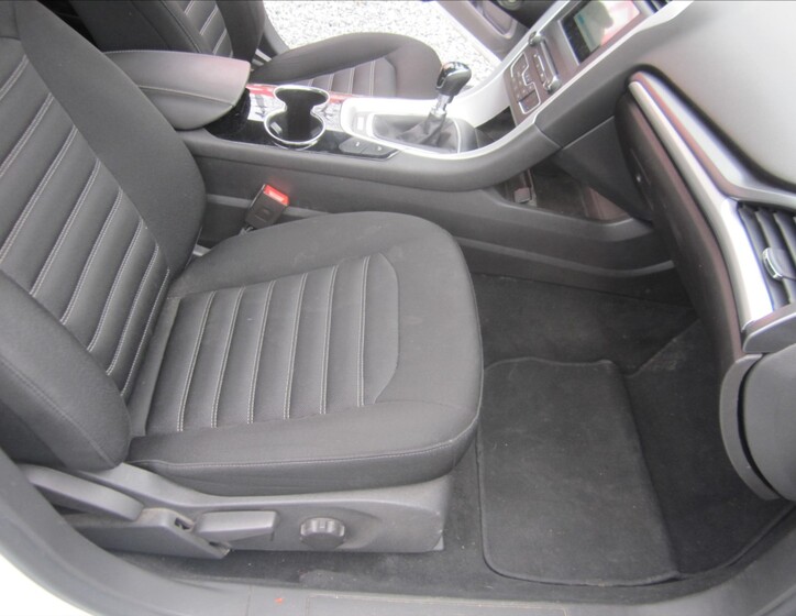 Ford Mondeo 16