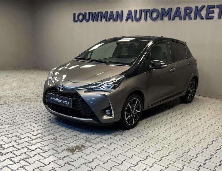 Toyota Yaris 1