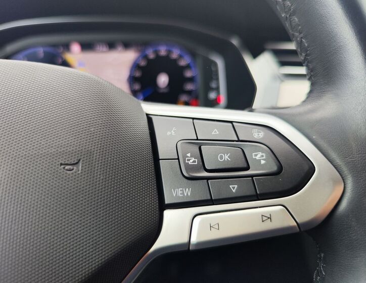 Volkswagen Passat 35