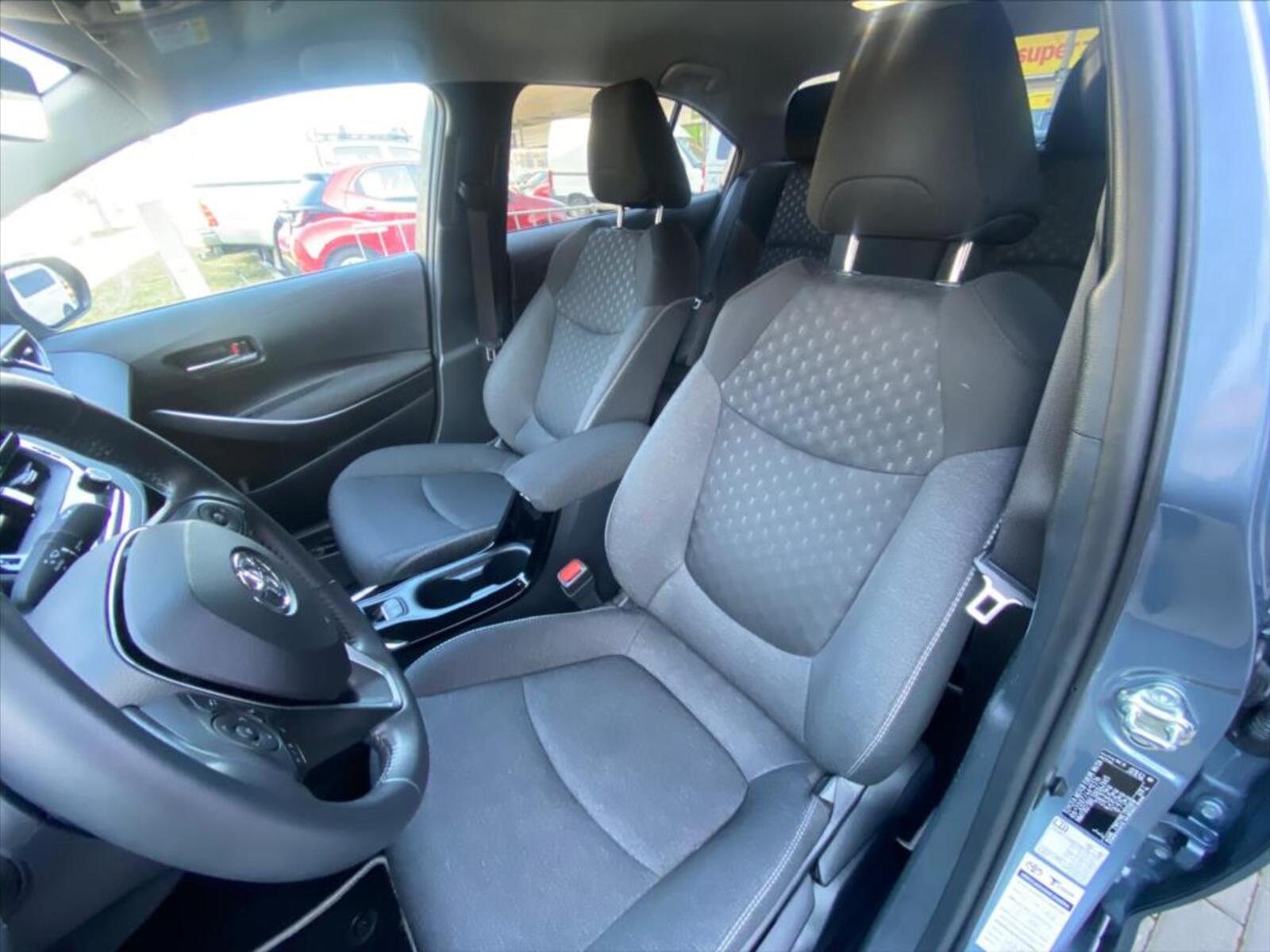 Toyota Corolla 12