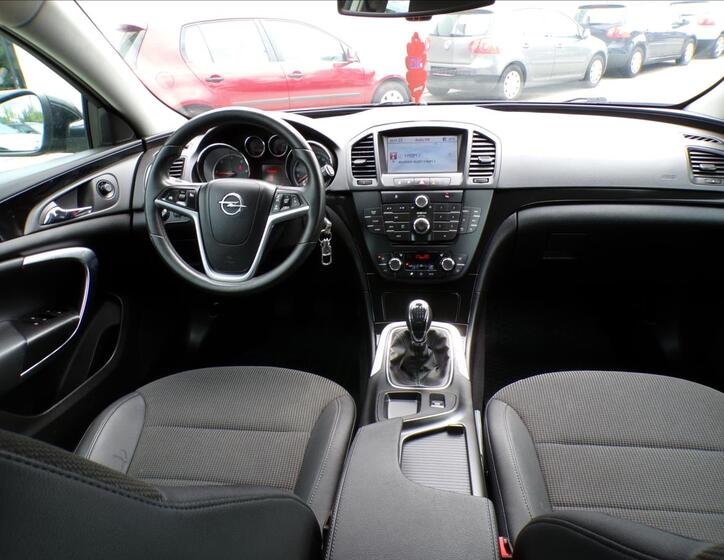 Opel Insignia 7