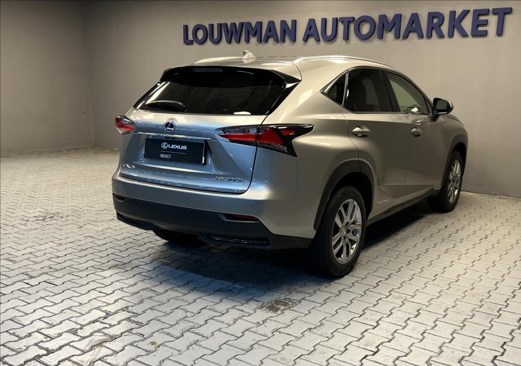 Lexus NX 300h