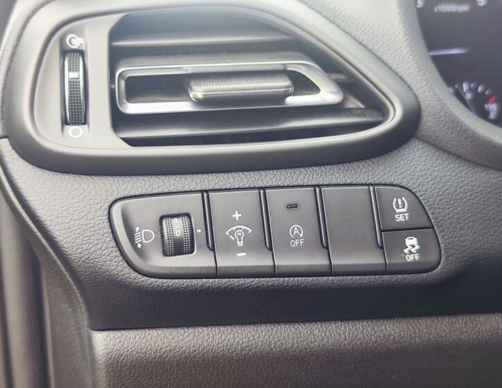 Hyundai i30 26