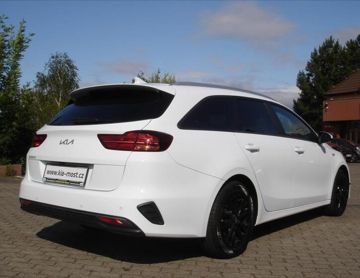 KIA Ceed 10