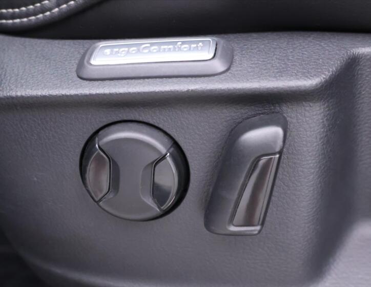 Volkswagen Passat 18